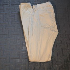 Jessica Simpson khakis
